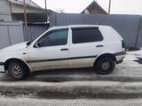 Volkswagen Golf 1993 года за 1 200 000 тг. в Есик – фото 3