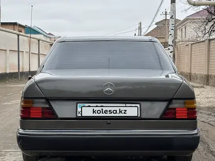 Mercedes-Benz E 230 1991 года за 1 500 000 тг. в Актау – фото 4