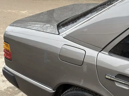 Mercedes-Benz E 230 1991 года за 1 500 000 тг. в Актау – фото 6