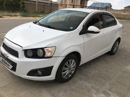 Chevrolet Aveo 2014 года за 2 200 000 тг. в Жанаозен – фото 2