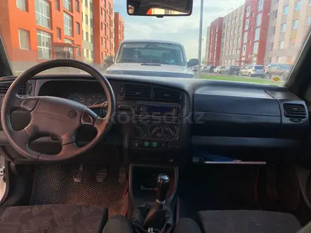 Volkswagen Golf 1994 года за 1 300 000 тг. в Караганда – фото 6