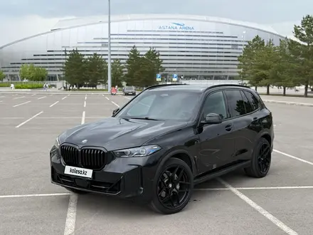 BMW X5 2024 года за 50 000 000 тг. в Астана