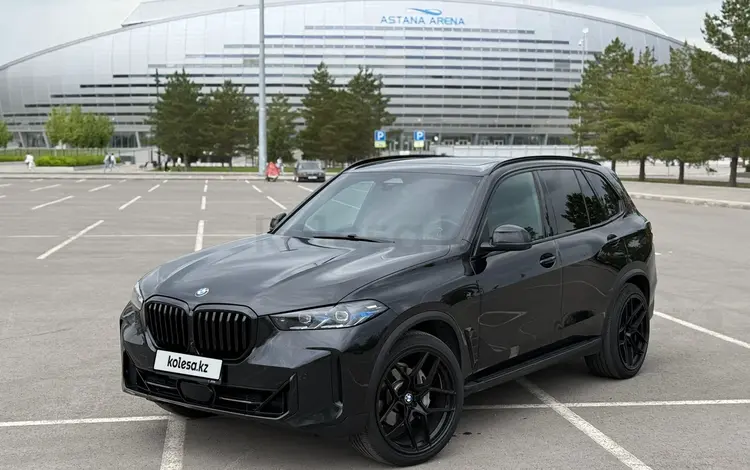 BMW X5 2024 года за 50 000 000 тг. в Астана