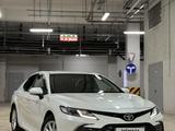 Toyota Camry 2021 года за 15 000 000 тг. в Астана – фото 2
