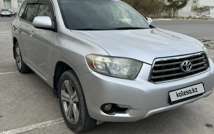 Toyota Highlander 2009 года за 10 500 000 тг. в Жанаозен