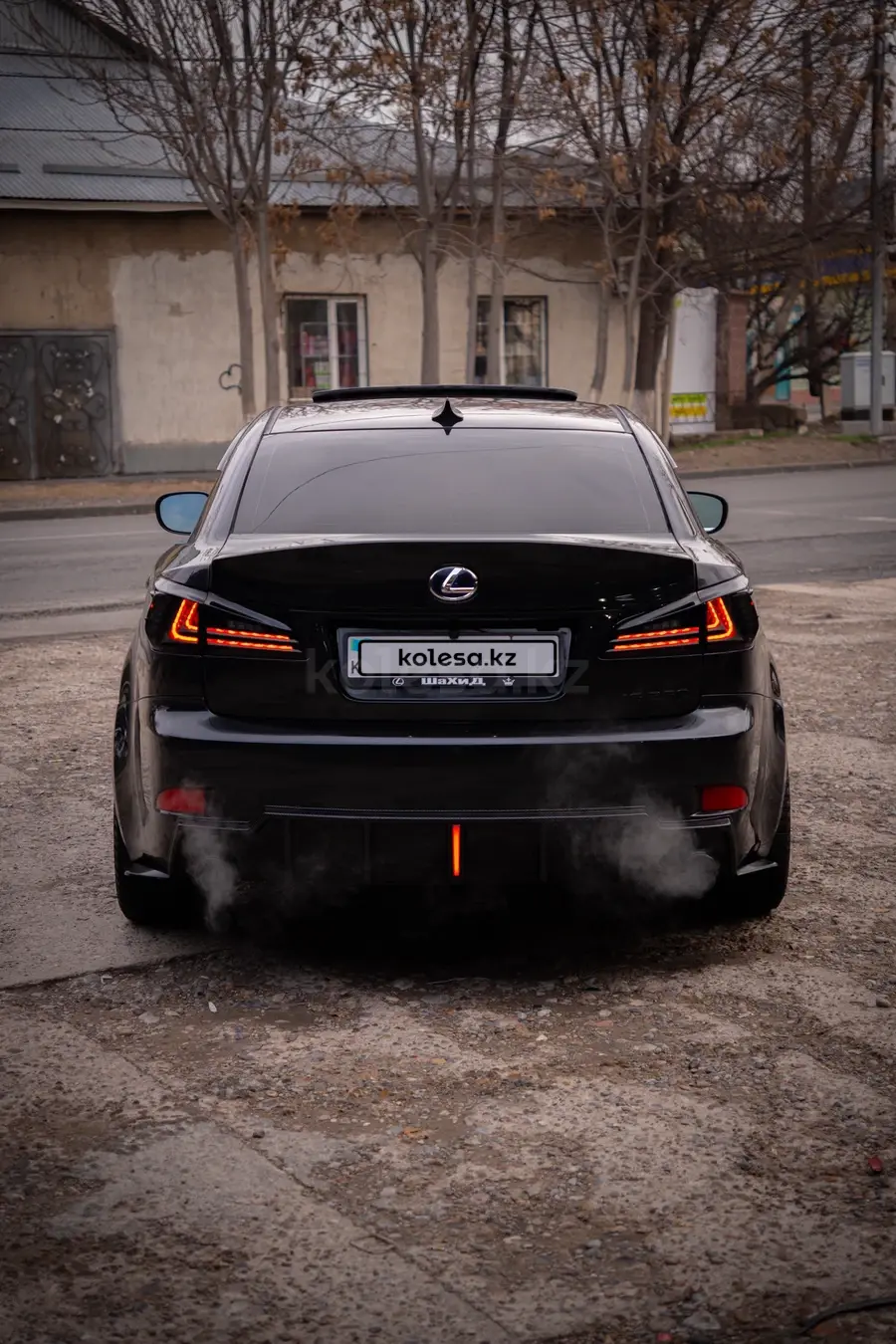 Lexus is-350, 2006