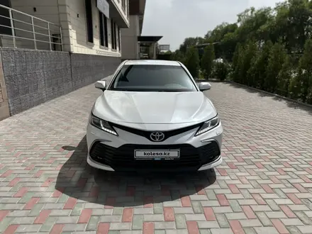 Toyota Camry 2021 года за 12 000 000 тг. в Алматы