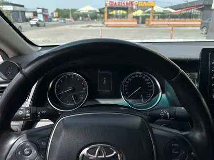 Toyota Camry 2021 года за 12 000 000 тг. в Алматы – фото 29