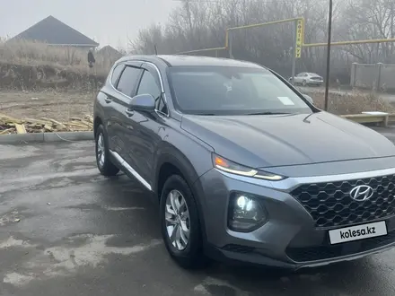 Hyundai Santa Fe 2019 года за 13 300 000 тг. в Алматы – фото 9