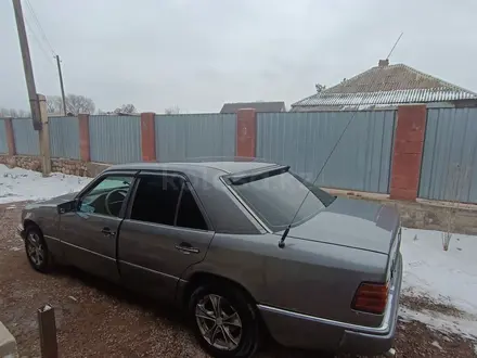 Mercedes-Benz E 230 1993 годаүшін1 700 000 тг. в Мерке – фото 7