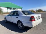 Mercedes-Benz C 180 1993 годаfor1 500 000 тг. в Караганда – фото 4