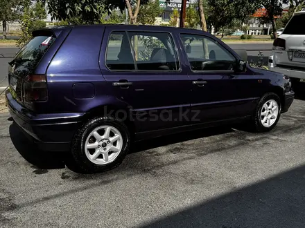 Volkswagen Golf 1996 года за 2 300 000 тг. в Шымкент – фото 5