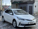 Toyota Corolla 2018 года за 8 500 000 тг. в Актобе