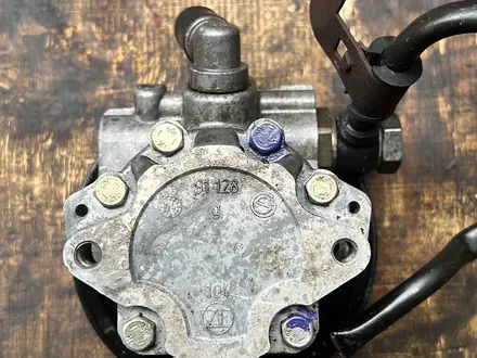 Гур насос для AUDI VOLKSWAGEN за 20 000 тг. в Алматы