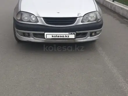 Toyota Avensis 1999 года за 3 000 000 тг. в Семей – фото 3