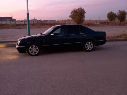 Mercedes-Benz E 280 1997 года за 3 000 000 тг. в Кызылорда – фото 14