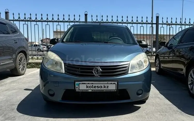 Renault Sandero 2013 годаүшін3 300 000 тг. в Актау