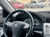 Toyota Camry 2010 года за 5 100 000 тг. в Жанаозен – фото 2