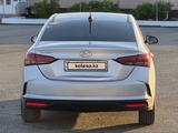 Hyundai Accent 2021 годаүшін7 350 000 тг. в Атбасар – фото 3