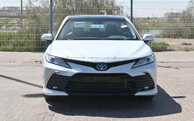 Toyota Camry 2023 годаfor17 500 000 тг. в Астана