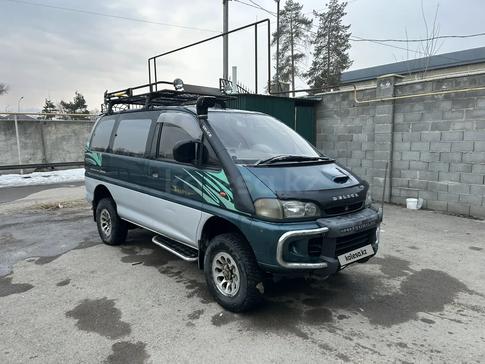 Mitsubishi Delica, 1996