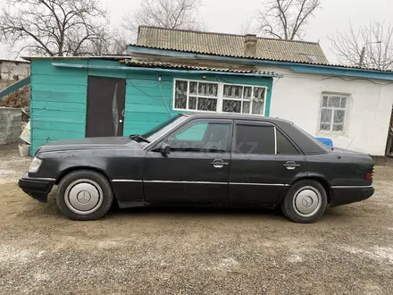 Mercedes-Benz E 200 1993 года за 1 500 000 тг. в Тараз – фото 3