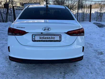 Hyundai Accent 2021 года за 7 200 000 тг. в Караганда – фото 3