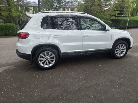 Volkswagen Tiguan 2015 года за 8 800 000 тг. в Алматы – фото 12