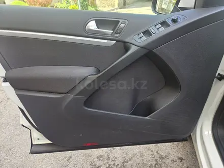 Volkswagen Tiguan 2015 года за 8 800 000 тг. в Алматы – фото 20