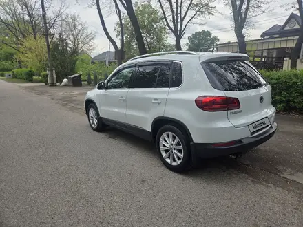 Volkswagen Tiguan 2015 года за 8 800 000 тг. в Алматы – фото 8