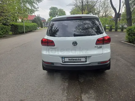 Volkswagen Tiguan 2015 года за 8 800 000 тг. в Алматы – фото 10