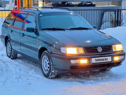 Volkswagen Passat 1996 года за 2 800 000 тг. в Уральск – фото 2
