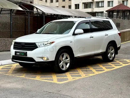 Toyota Highlander 2011 года за 10 500 000 тг. в Астана