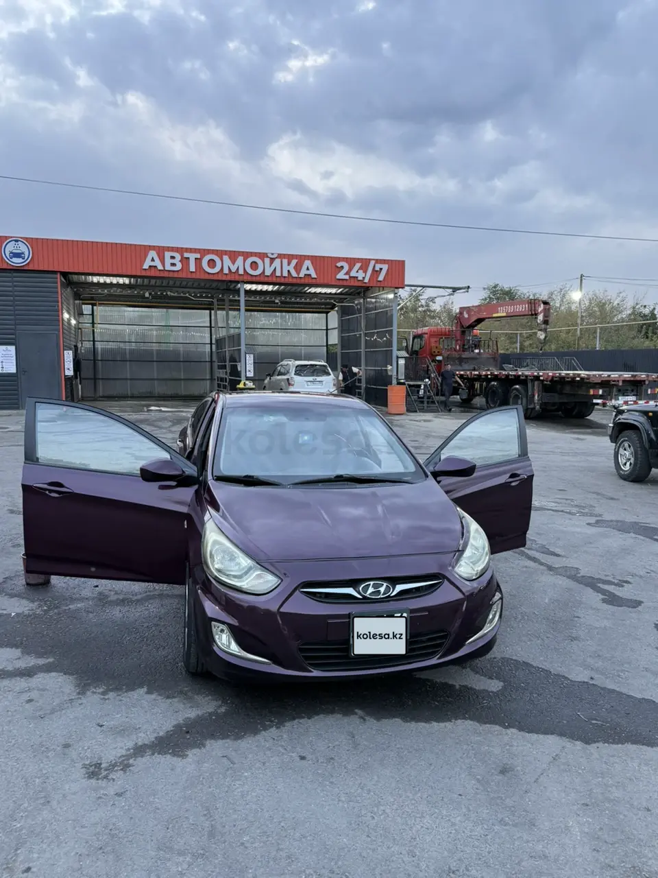 Hyundai Accent, 2011