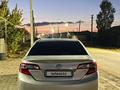 Toyota Camry 2012 года за 7 000 000 тг. в Уральск – фото 2