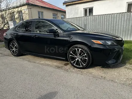 Toyota Camry 2018 года за 8 650 000 тг. в Тараз – фото 22