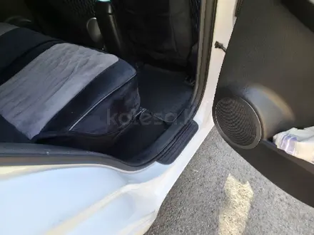Toyota RAV4 2011 года за 7 300 000 тг. в Алматы – фото 19