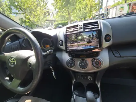 Toyota RAV4 2011 года за 7 300 000 тг. в Алматы – фото 28
