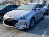 Hyundai Elantra 2020 года за 9 500 000 тг. в Актобе