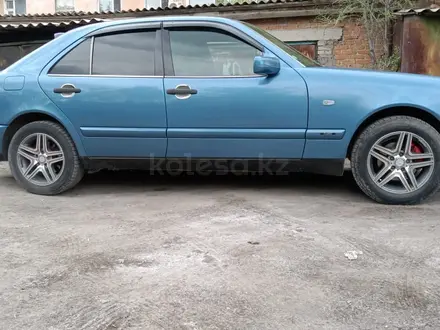 Mercedes-Benz E 230 1996 года за 3 300 000 тг. в Астана – фото 9