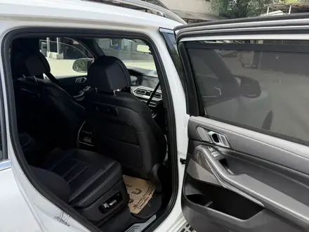 BMW X7 2020 года за 36 900 000 тг. в Алматы – фото 13