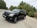 Toyota Land Cruiser Prado 2010 года за 13 750 000 тг. в Алматы – фото 2
