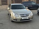 Chevrolet Epica 2007 года за 2 900 000 тг. в Петропавловск – фото 2