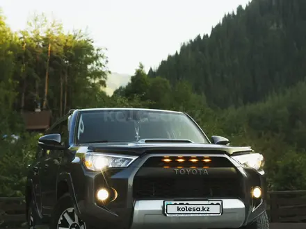 Toyota 4Runner 2020 года за 25 500 000 тг. в Алматы – фото 2