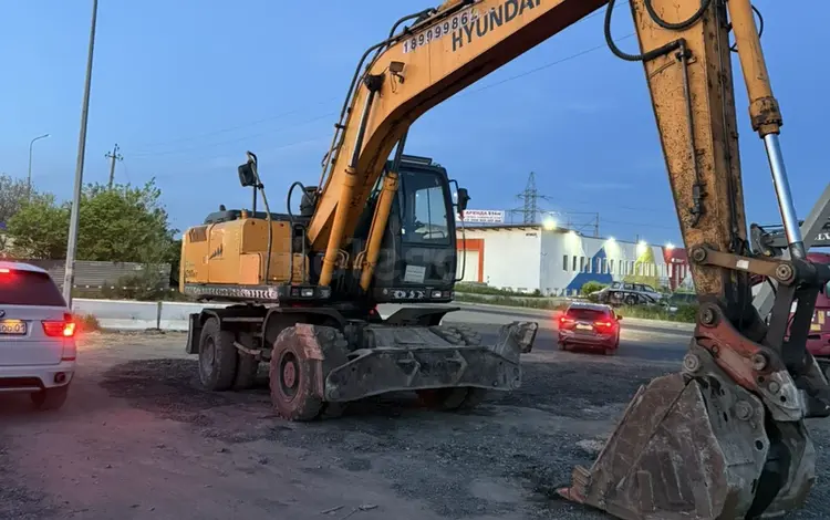 Hyundai  R210W 2013 года за 20 000 000 тг. в Астана