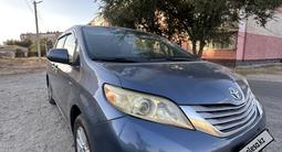 Toyota Sienna 2017 года за 13 400 000 тг. в Тараз – фото 2