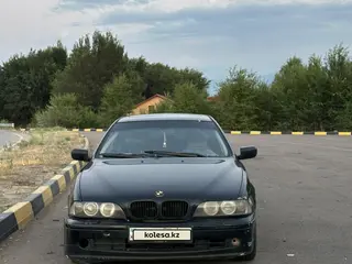 BMW 528