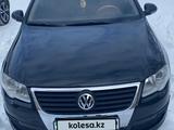 Volkswagen Passat 2005 годаүшін3 600 000 тг. в Караганда