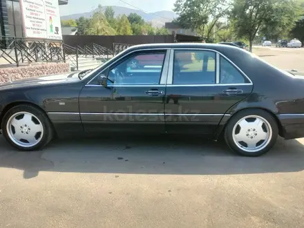 Mercedes-Benz S 320 1998 года за 3 900 000 тг. в Алматы