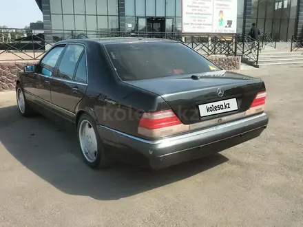 Mercedes-Benz S 320 1998 года за 3 900 000 тг. в Алматы – фото 3